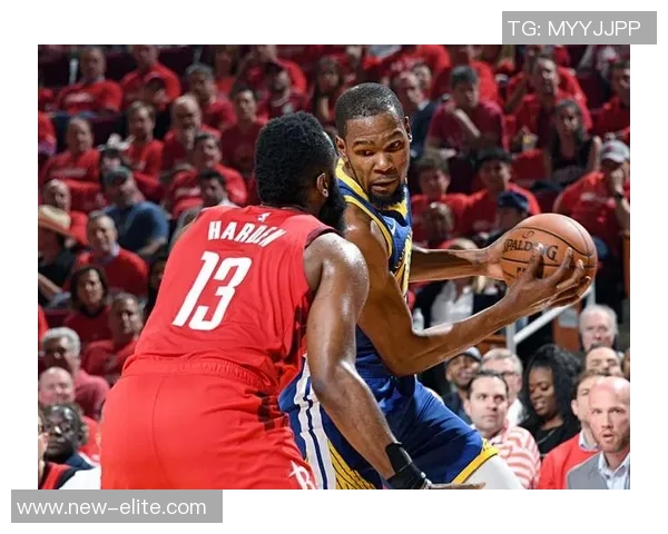 火箭与勇士激战正酣2月21日精彩对决引发球迷热议